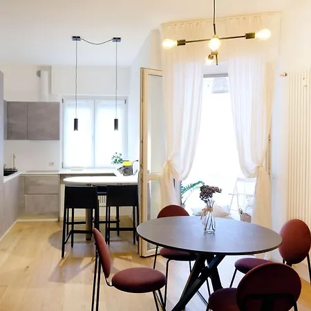 Lägenhet Residenza Il Cavaliere Del Borgo D'oro Bergamo
